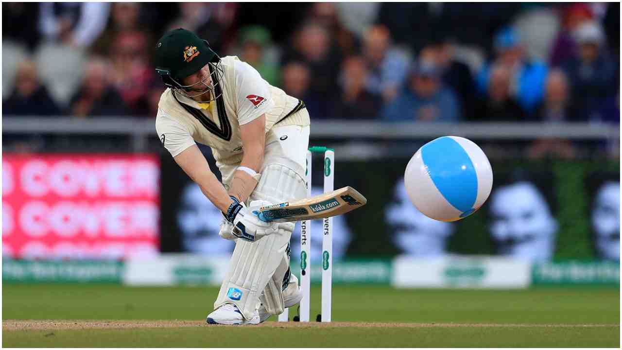 WATCH: Steve Smith sweeps beach ball to the boundary at Old Trafford